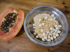 原材料：木瓜 莲子 银耳