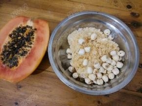 原材料：木瓜 莲子 银耳