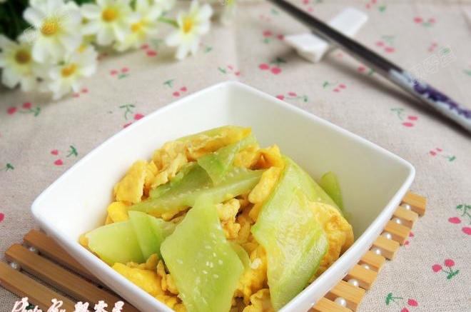 黄瓜炒鸡蛋