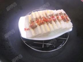 蒸十分钟后取出