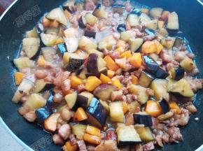 放入适量水略煮