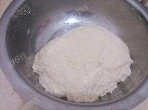 发酵变大的面团