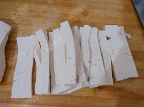 再切成一厘米宽的条状