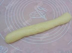 将面团发酵至1.5倍