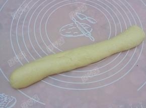 将面团发酵至1.5倍