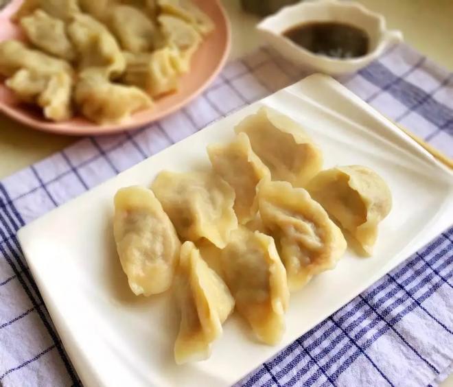 羊肉胡萝卜饺子