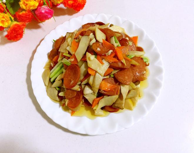 杏鲍菇炒火腿肠