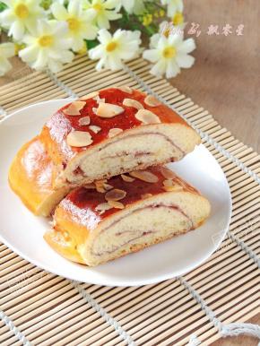 烤箱预热180度，中层上下火烤20分钟