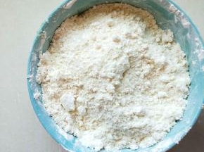 用手揉搓大致均匀，
