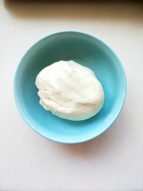 和成光滑的面团