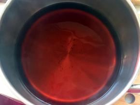 将煮好的茶包丢掉