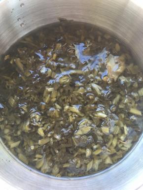 雪菜用水泡3个小时