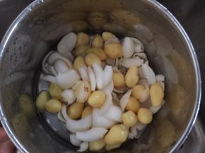 和白果一起清洗干净