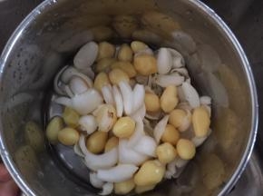 和白果一起清洗干净