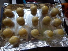 刷上一层鸡蛋液