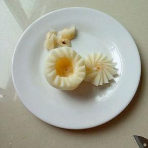 把中间的核挖掉，不要挖通。