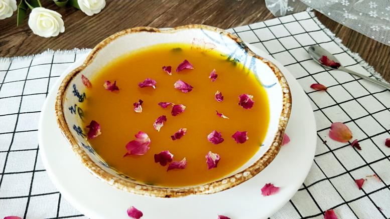 养生美颜甜汤·南瓜玫瑰银耳露