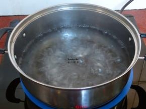 清水煮沸；
