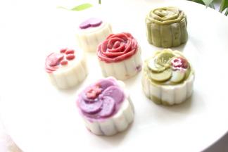 按照自己喜欢的颜色组合，全部做完。