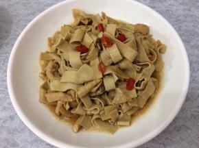 盛入盘中