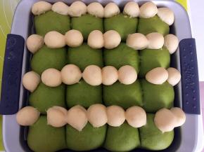 入烤箱170度烤10分钟，之后盖锡纸再烤20分钟