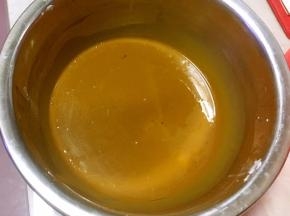用蛋抽搅拌均匀顺滑，无面粉颗粒