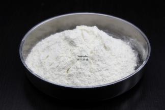 面粉、泡打粉拌均过筛；