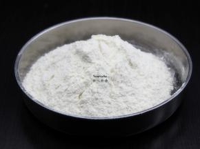 面粉、泡打粉拌均过筛；