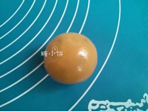 同理包好，这款可以看出3:7的皮比2:8就要稍厚一些，包的时候也会感觉要容易很多。