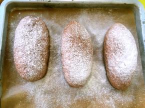 筛点干粉在表面