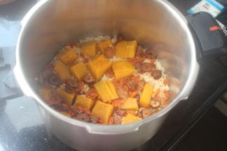 趁热打开非常漂亮，非常软糯，赶紧拌拌均匀