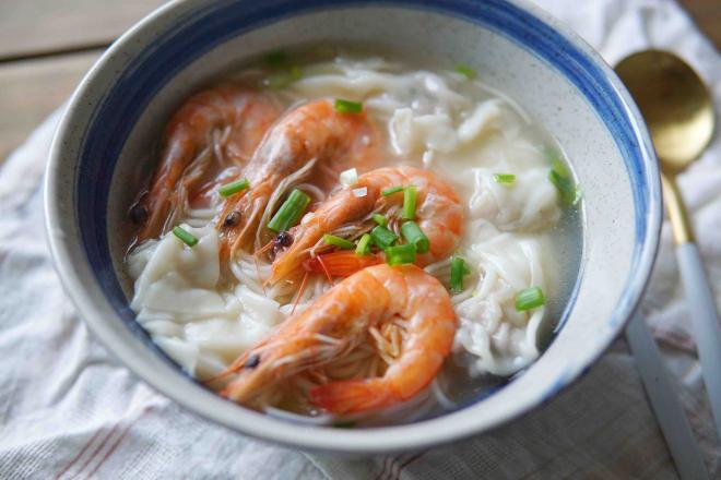 鲜虾馄饨面