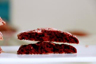 12分钟的饼干比较软 喜欢酥脆的烤得时间长一点 最后几分钟看着别烤糊了 影响卖相 