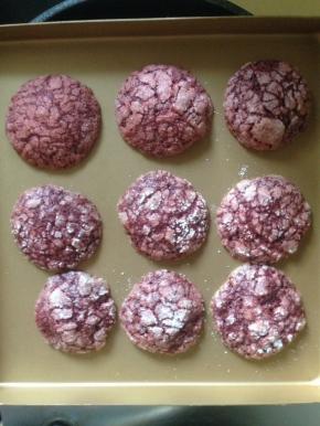 烤箱预热180度 中层烤12～15分钟 移出 晾凉再移动饼干