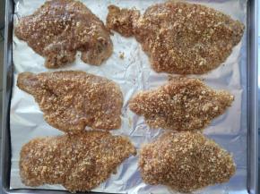 放入垫好锡纸的烤放入烤箱中层，200度烤20分钟盘中