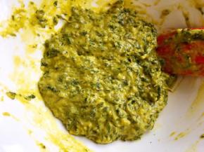 6、拌匀成浓稠的面糊