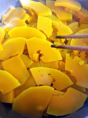 蒸至用筷子一插就透就可以