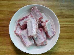 肋排洗净沥干水分