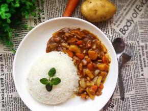 装盘，将汤汁拌在米上，美美的开吃吧