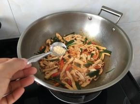 最后加入鸡精即可起锅啦