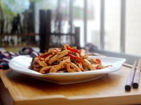 挺下饭的