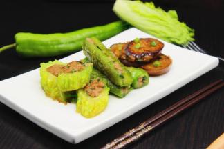 美味酿三宝就可以享用。