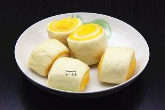 馒头放冰箱冷却1小时；PS：不仅好切好好吃