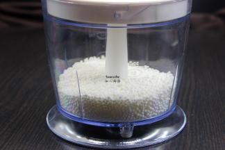 放入料理机打成粉状；