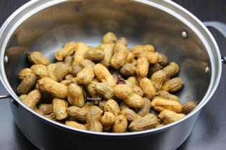 把水煮干即可，入味好吃