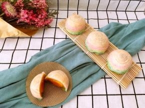 入烤箱180度烤10分钟，之后加盖锡纸继续烤18分钟