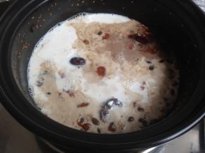再加入牛奶即可，牛奶不宜久煮，会营养流失