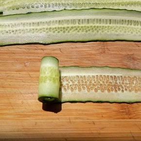 然后依次卷起来