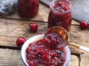 樱桃酱熬好的样子