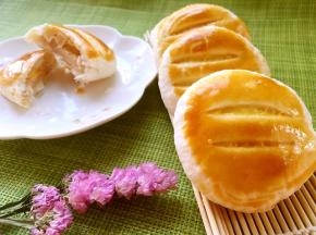 烤箱预热180度烤20分钟，表面上色即可